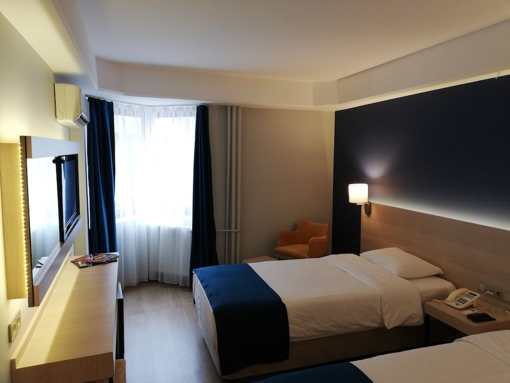 Piskin Otel Standard Twin Room 2