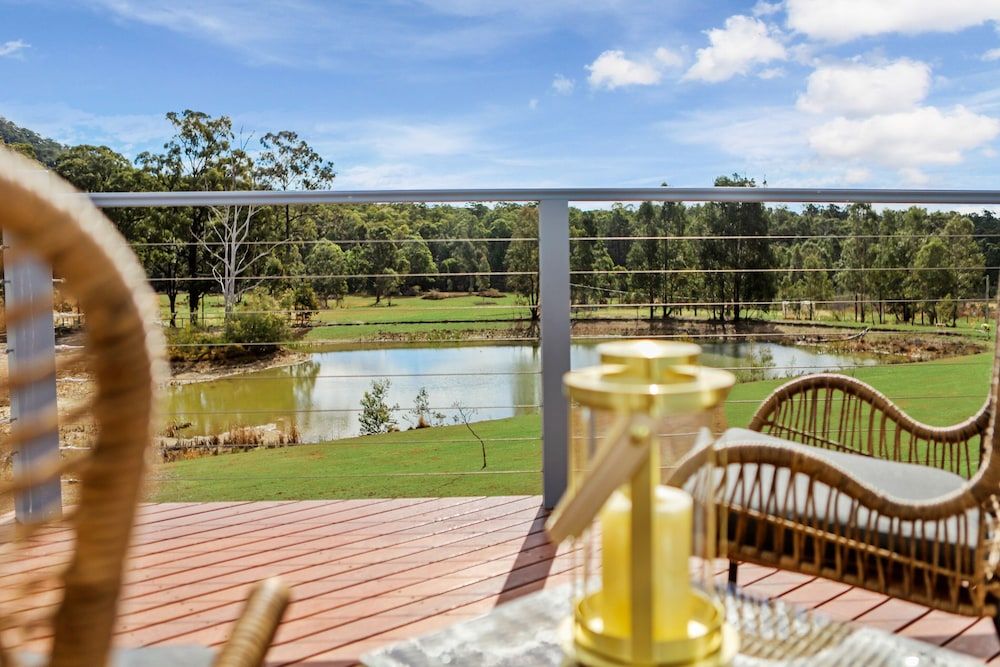 Brokenback Views Country Estate Superior Villa, 1 King Bed, Balcony, Lake View 7
