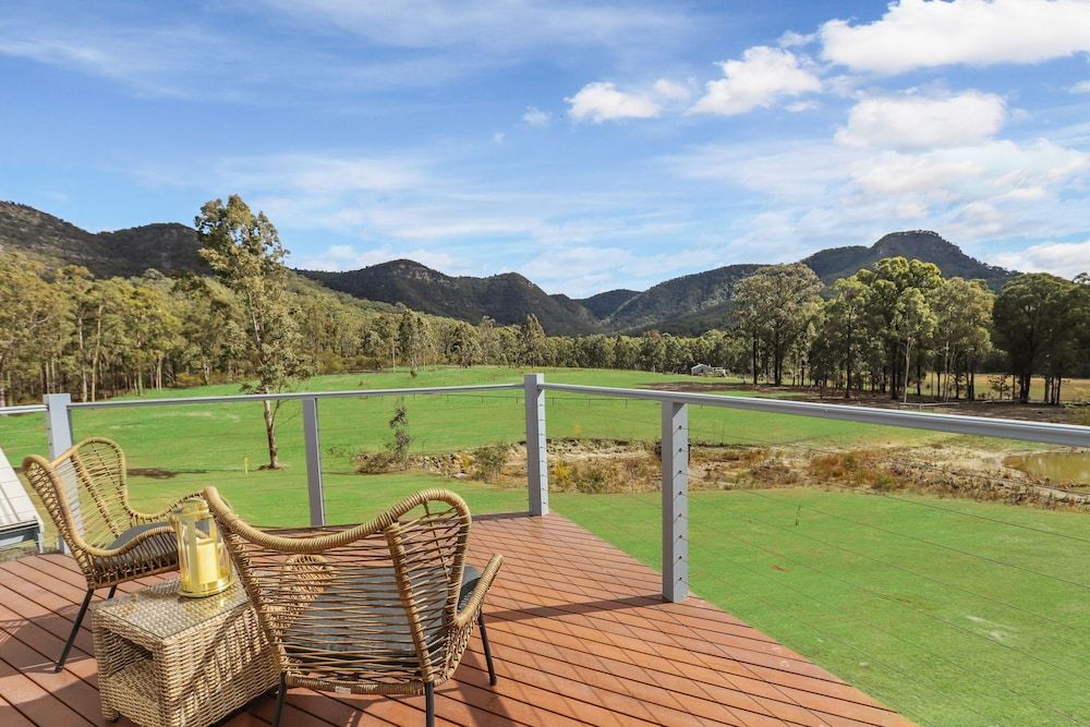 Brokenback Views Country Estate Superior Villa, 1 King Bed, Balcony, Lake View 6