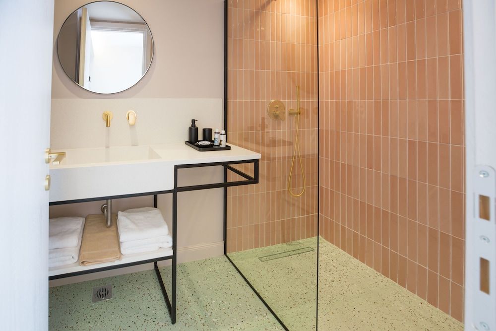 L'Avventura Athens Comfort Double or Twin Room 10