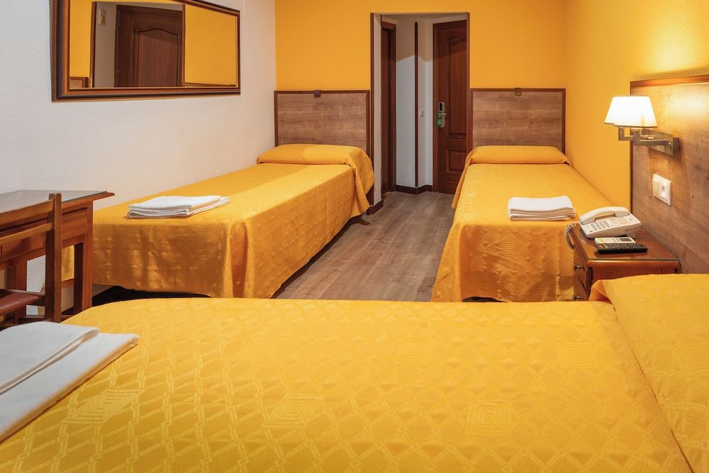 undefined Hostal Edreira 2