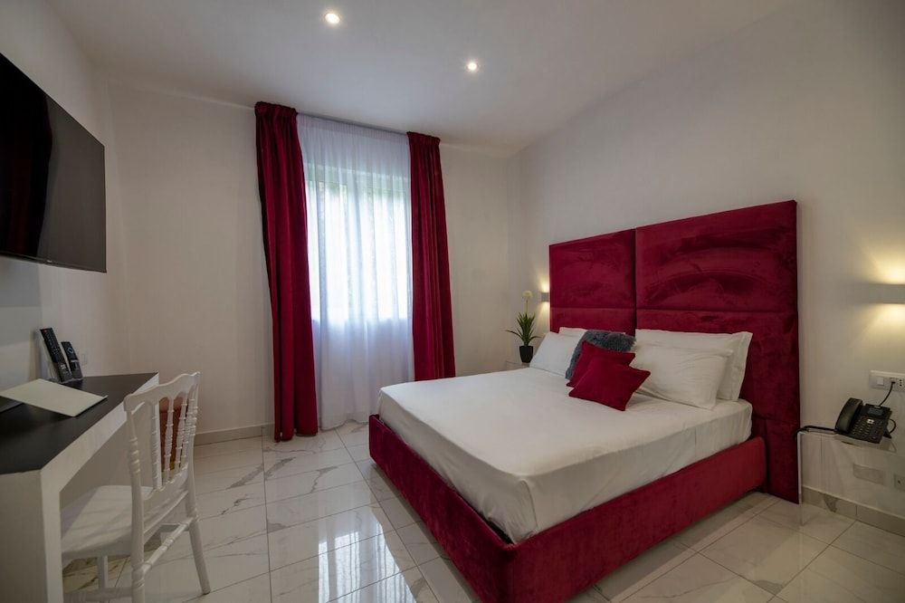 Grand Hotel Serapide Standard Double Room, Courtyard View