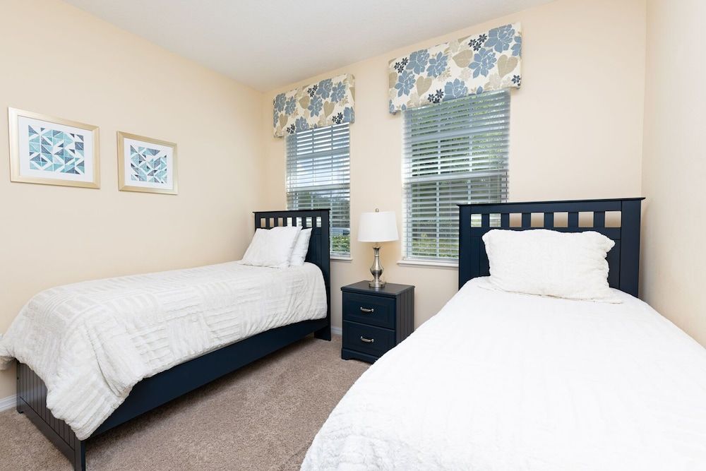 Newly Remodeled 1 story - 5 Bed 5 Bath with Pvt Pool Spa And Game Room Villa, 5 Bedrooms, Non Smoking, Kitchen 11