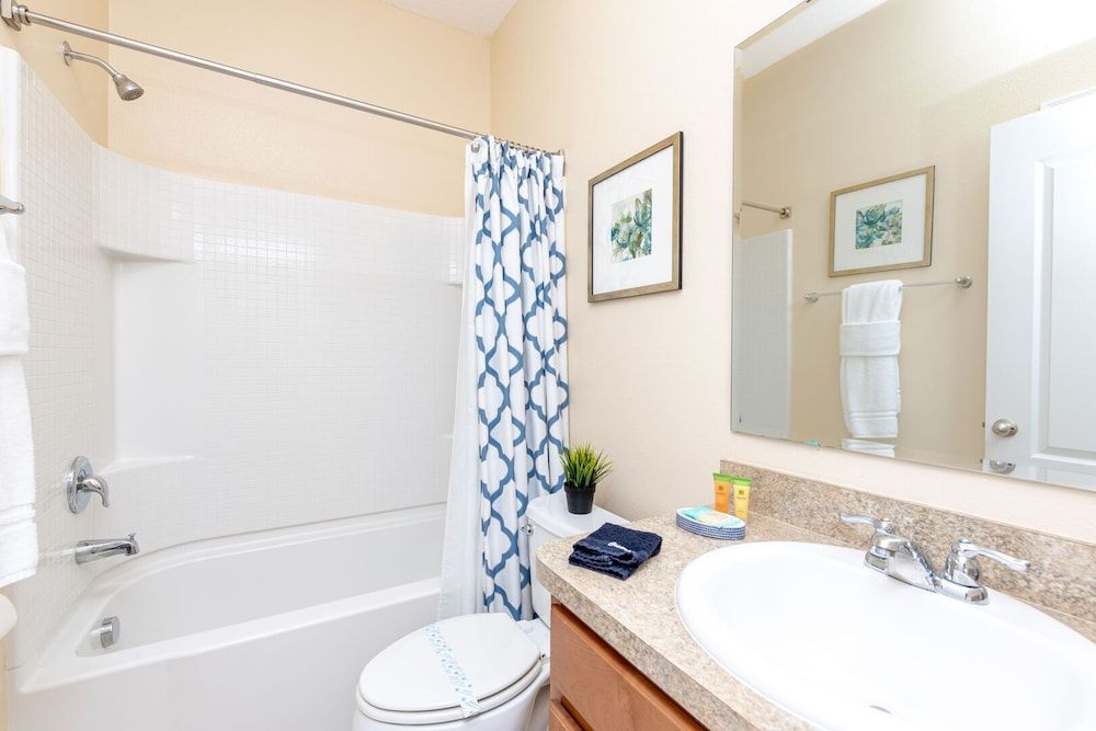 Newly Remodeled 1 story - 5 Bed 5 Bath with Pvt Pool Spa And Game Room Villa, 5 Bedrooms, Non Smoking, Kitchen 16