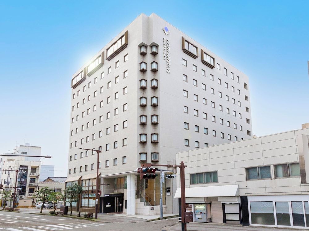 undefined HOTEL MYSTAYS Kanazawa Katamachi