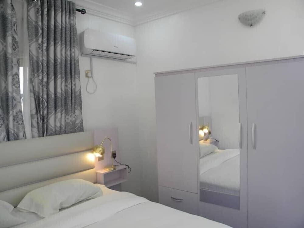 Jaybritt Luxury Apartment Family Apartment 2