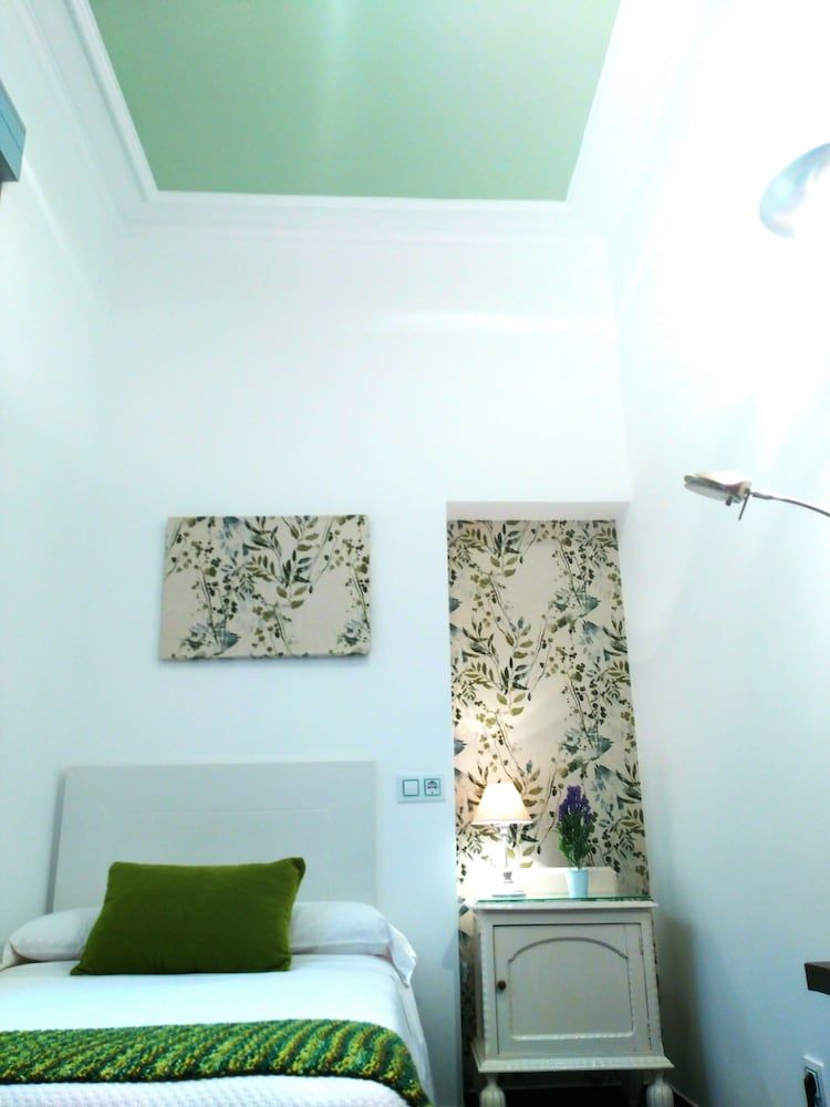 undefined Hostal Bruña