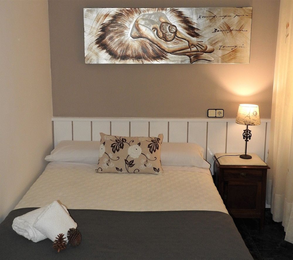 undefined Hostal Bruña 6