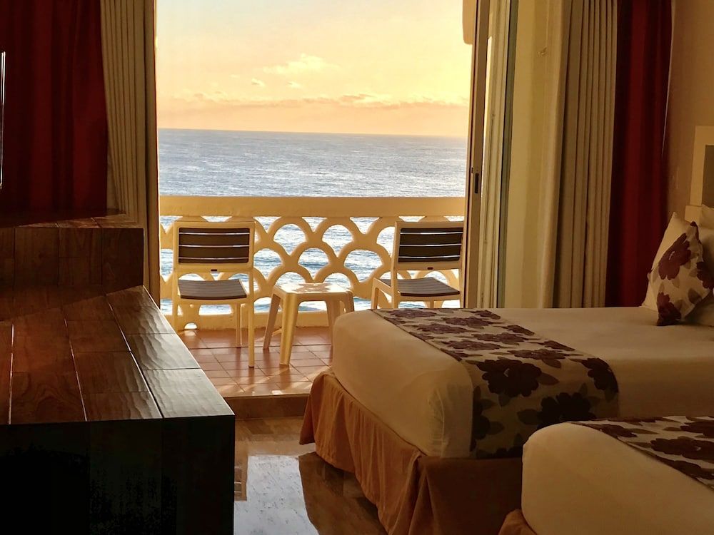 Deluxe Studio Suite, Balcony, Sea View