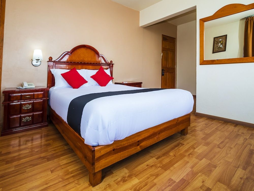 Hotel de La Loma Standard Room 3