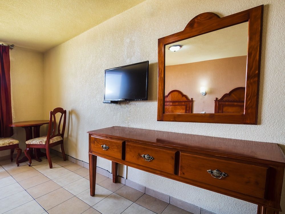 Hotel de La Loma Standard Double Room 11