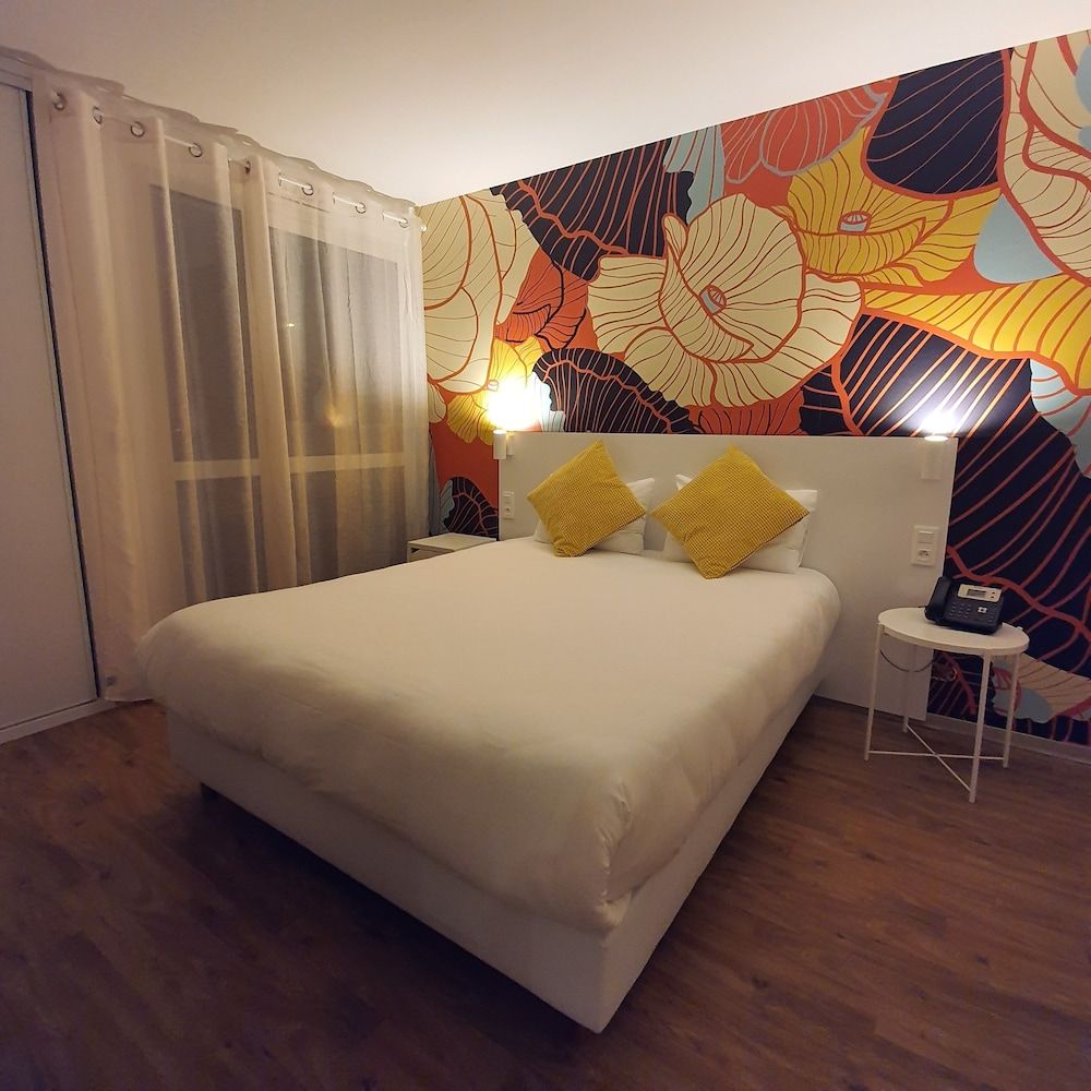 Green Hôtels Bordeaux Arena Family Quadruple Room