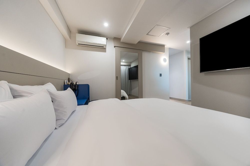 Liv Life Hotel ROYAL SUITE 2PC 2