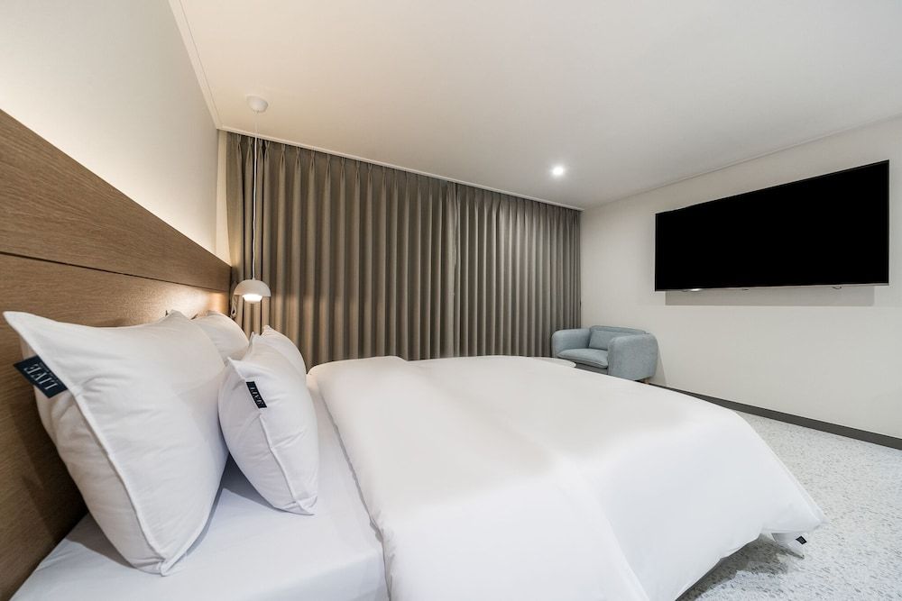 Liv Life Hotel LUXURY V 2PC 3