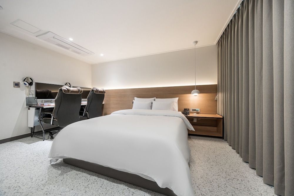 Liv Life Hotel LUXURY V 2PC 2