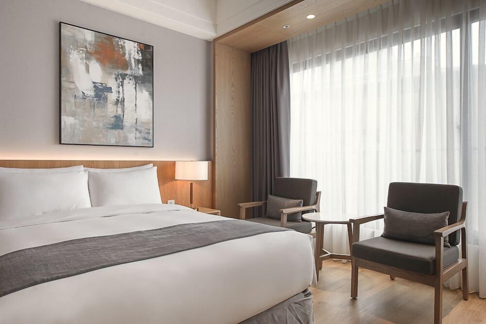 Grand Banyan Hotel Deluxe Quadruple Room 2