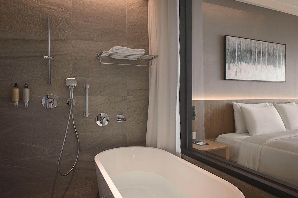 Grand Banyan Hotel Deluxe Double Room 3