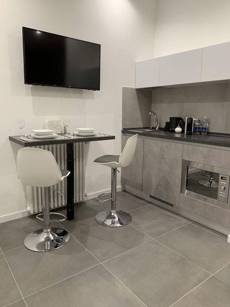 undefined ApartHotel Bossi 9