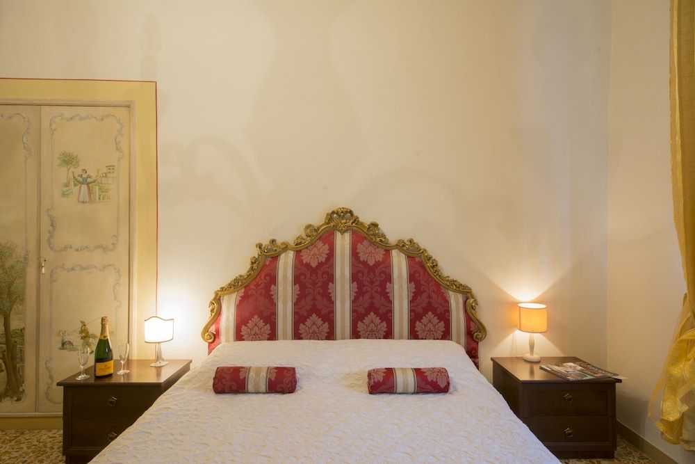 Panoramic Double Room, 1 Queen Bed, Valley View (private external bathroom)
