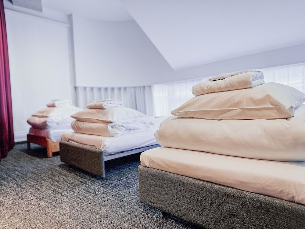 UNPLAN Shinjuku – Hostel Person mixed dormitory room (Female and male shared) (Shared toilet and shower) 6