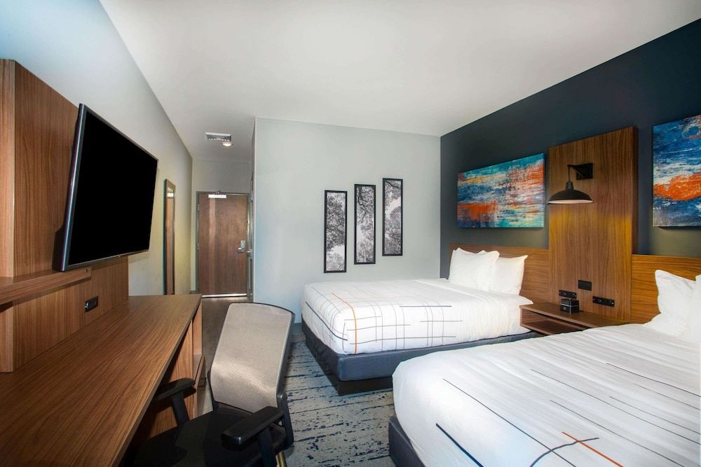 Room, 2 Queen Beds, Non Smoking