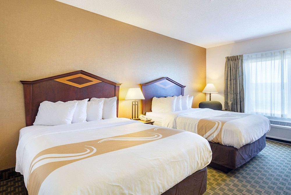 Quality Inn Standard Room, 2 Queen Beds, Non Smoking (Upper Floor) 3