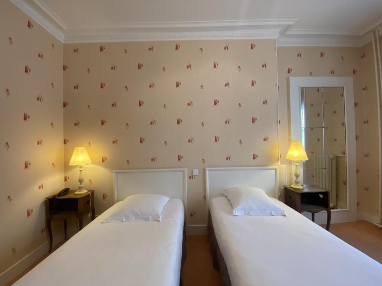 Comfort Twin Room