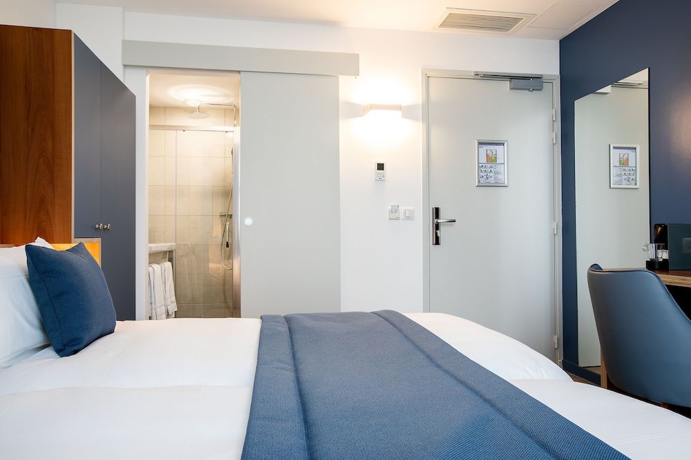 Villa Eiffel Mademoiselle Superior Double or Twin Room