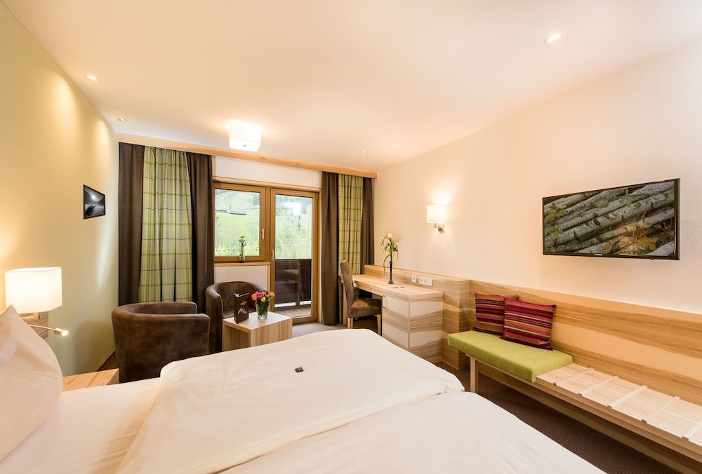 Classic Double Room, Balcony
