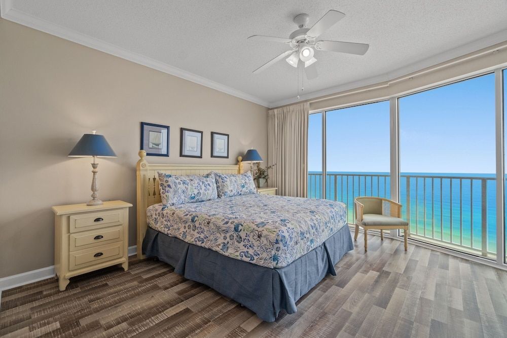 Condo, 2 Bedrooms, Balcony, Ocean View (1703)