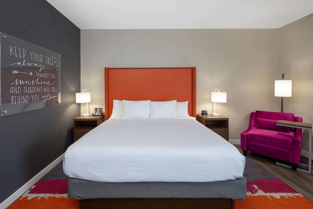 Room, 1 King Bed, Non Smoking