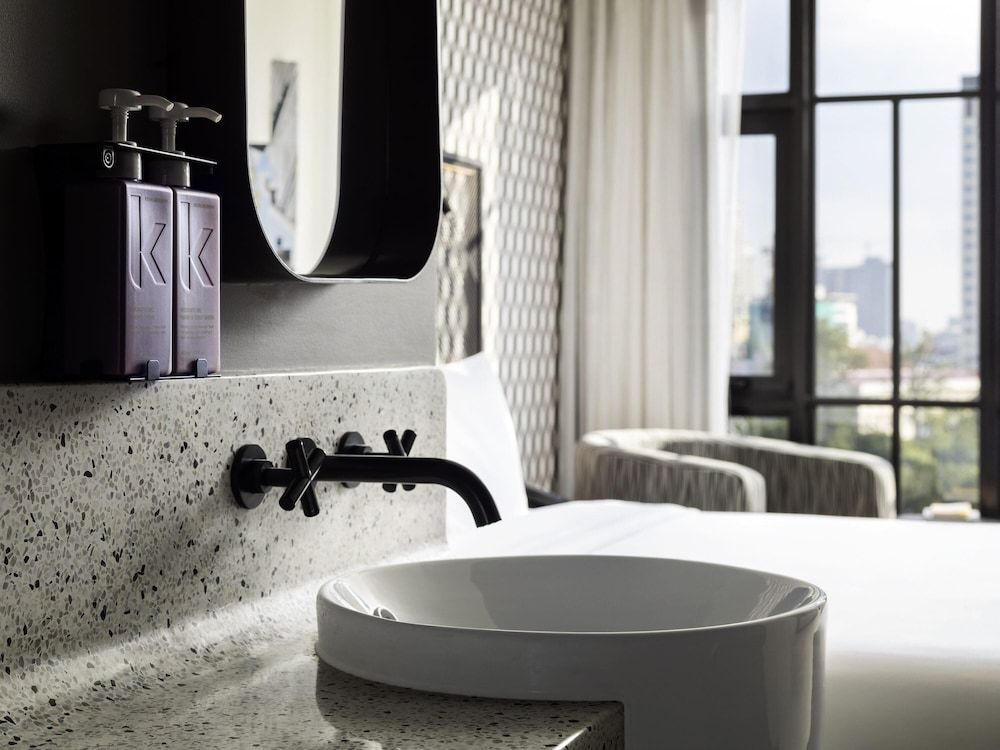 TRIBE Phnom Penh Post Office Square Comfort Room, 1 Queen Bed 7