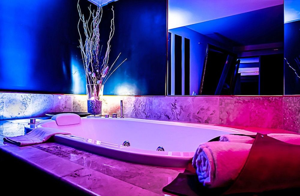 Business Hotel Romantic Studio Suite 4