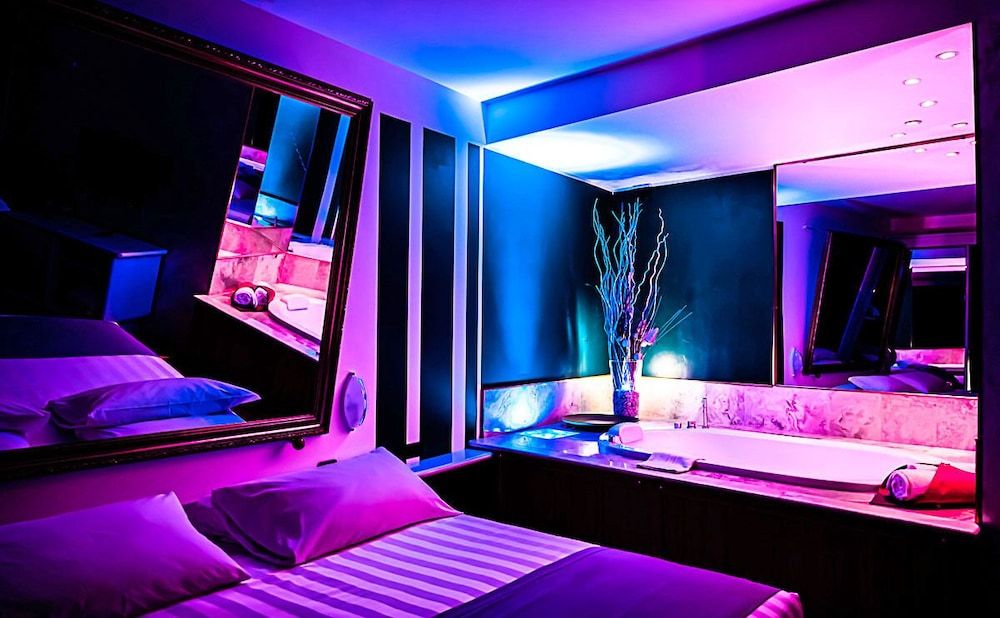 Business Hotel Romantic Studio Suite