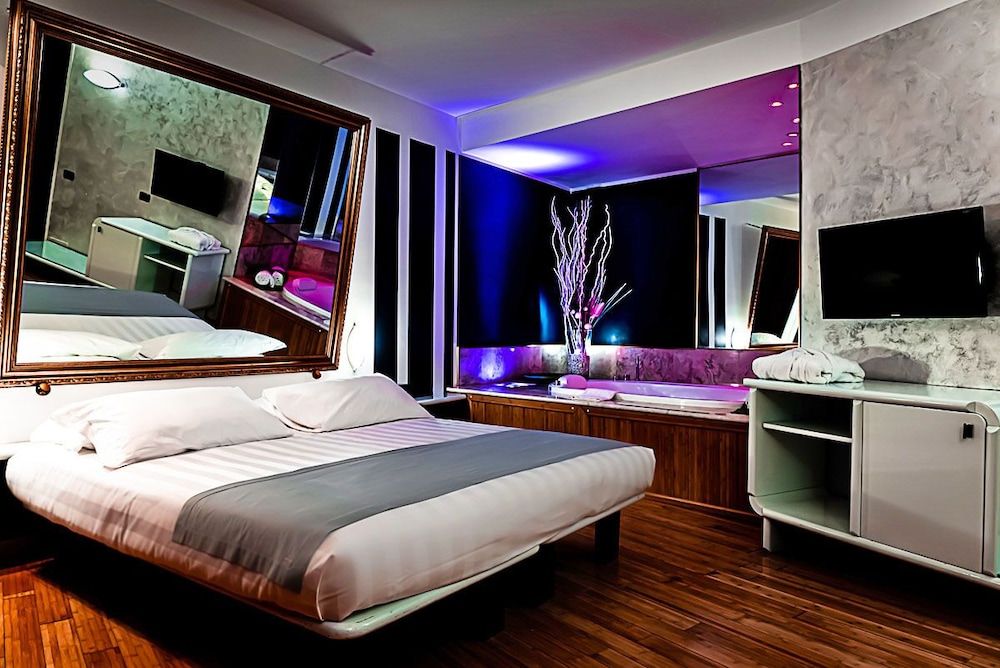 Business Hotel Romantic Studio Suite 2