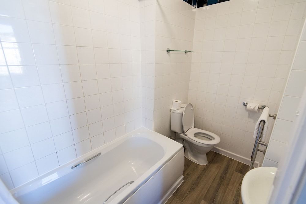 Wellington Superior Double Room 5