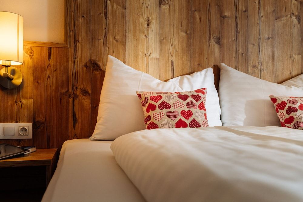 Hotel Kögele Deluxe Suite, 3 Bedrooms, Balcony, Mountain View 2