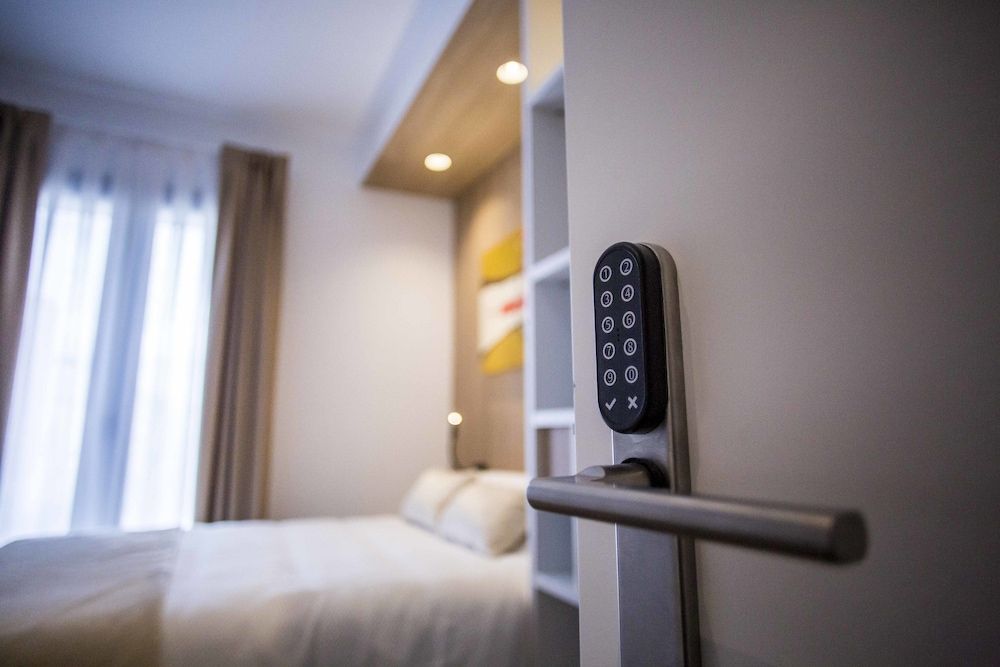 Hostal Sevilla Santa Justa Double Room, Private Bathroom 18