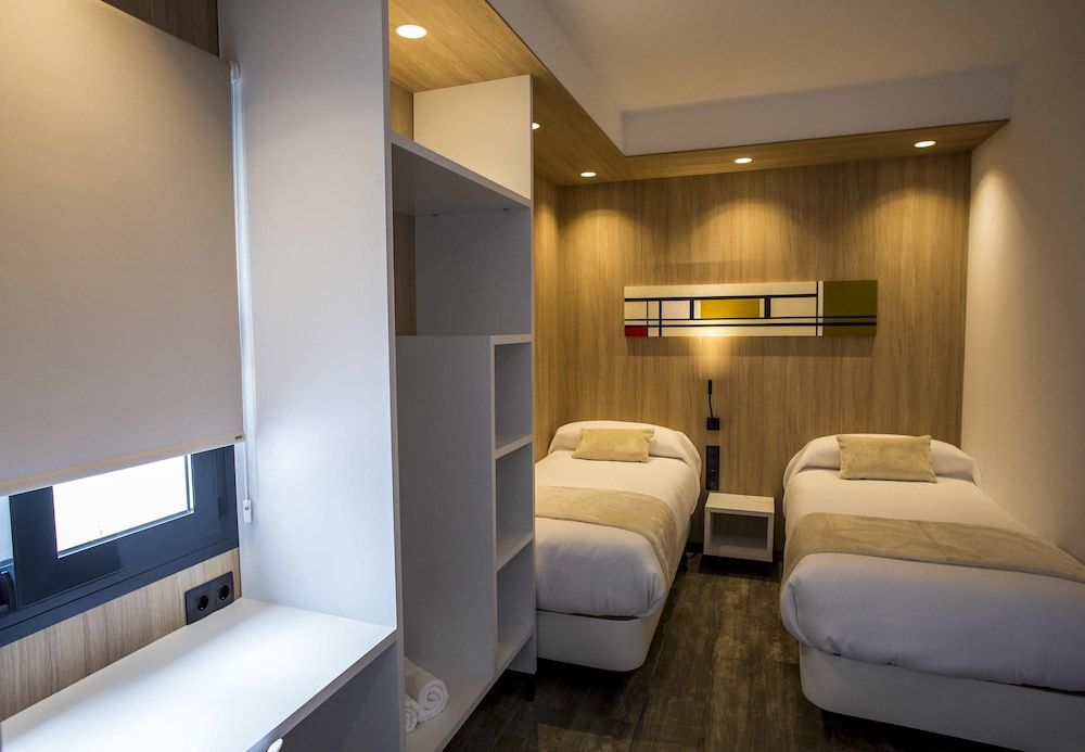 Hostal Sevilla Santa Justa Double Room, Private Bathroom 55