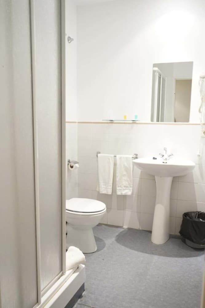 Hotel AHC Cáceres Triple Room (2 adults + 1 child) 5