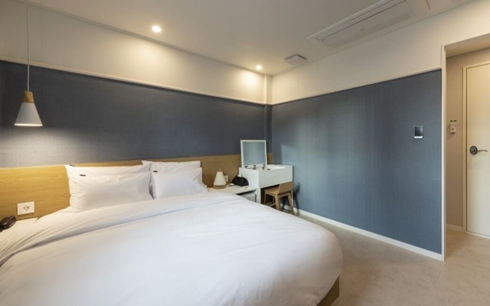 Hotel Yaja Gwangalli Deluxe Room 3