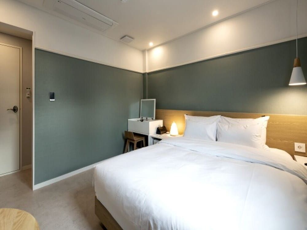 Hotel Yaja Gwangalli Deluxe Room 14