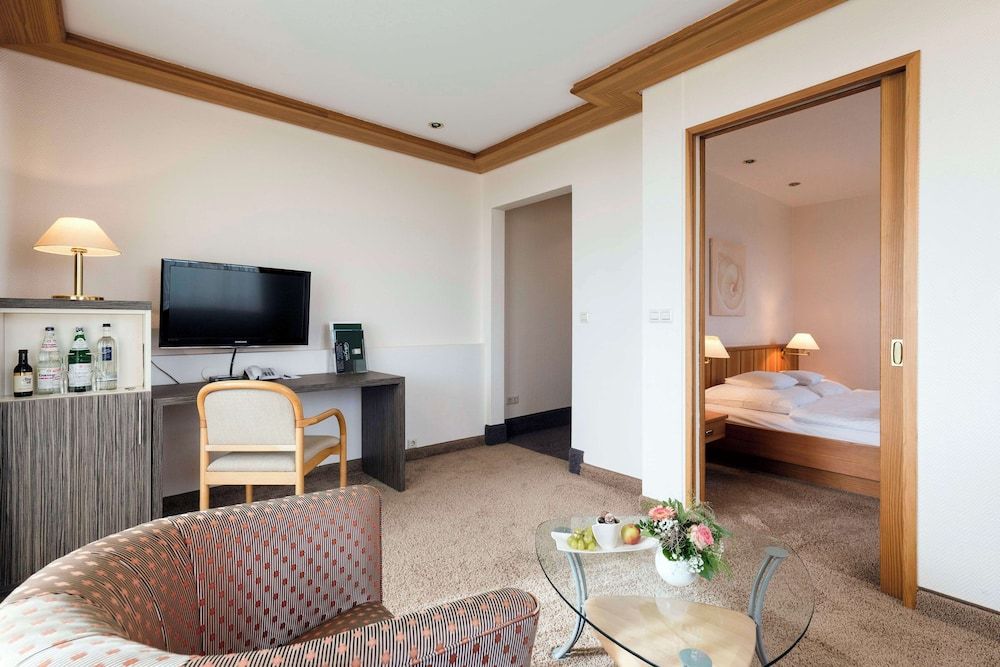 Wellness- & Nationalpark Hotel Schliffkopf, BWSC Junior Suite, 1 Double Bed, Balcony (Separate Living Room;with Sofabed) 5