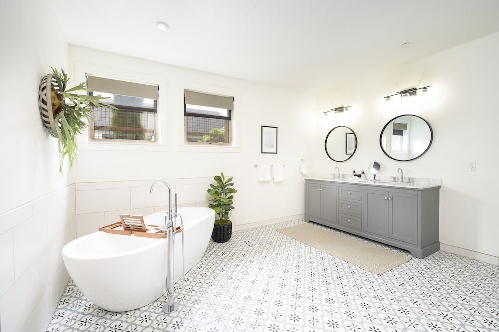 The Setting Inn Willamette Valley Room Five 7