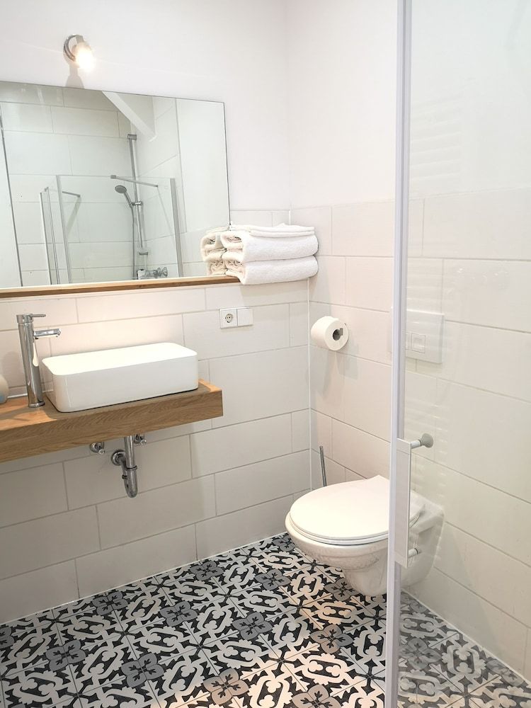 Zollikof Aparts - Sauna & Studioapartments Classic Double Room, 1 Queen Bed 4