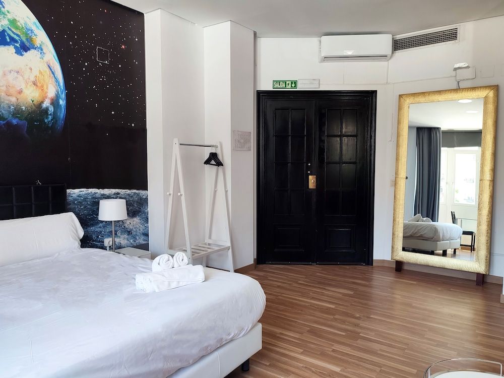 Superior Double Room, 1 King Bed, City View
