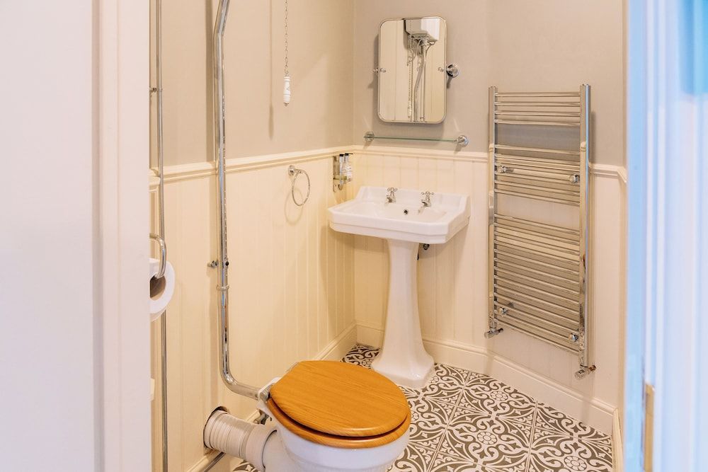 The Royal Oak Deluxe Double Room, 1 King Bed 78