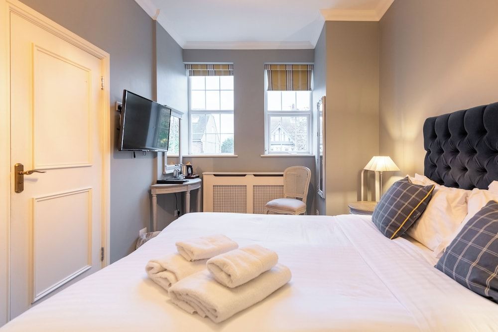 The Royal Oak Deluxe Double Room, 1 King Bed