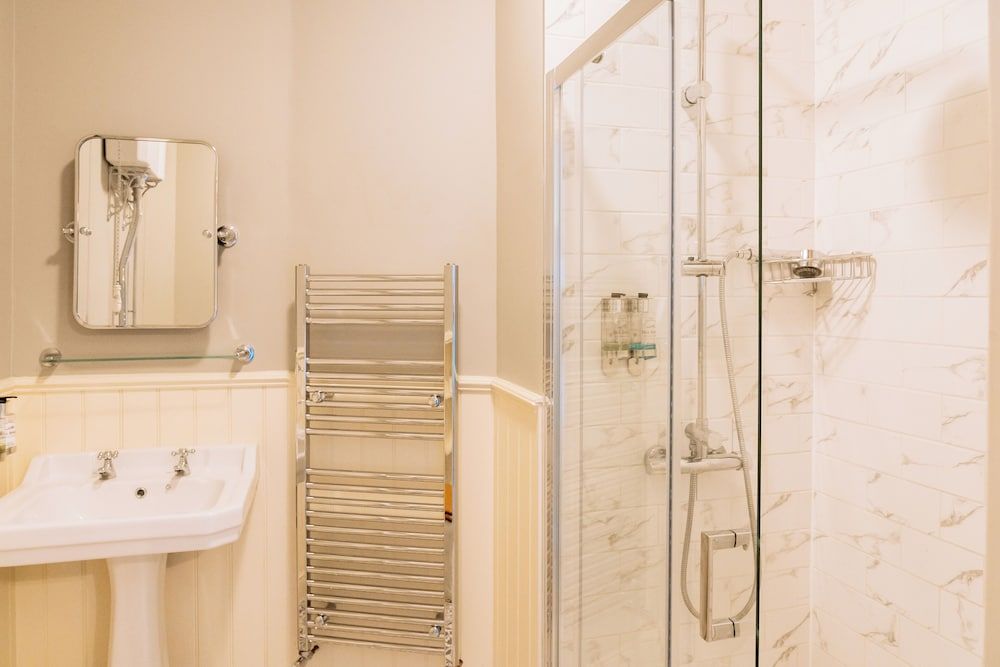 The Royal Oak Deluxe Double Room, 1 King Bed 101