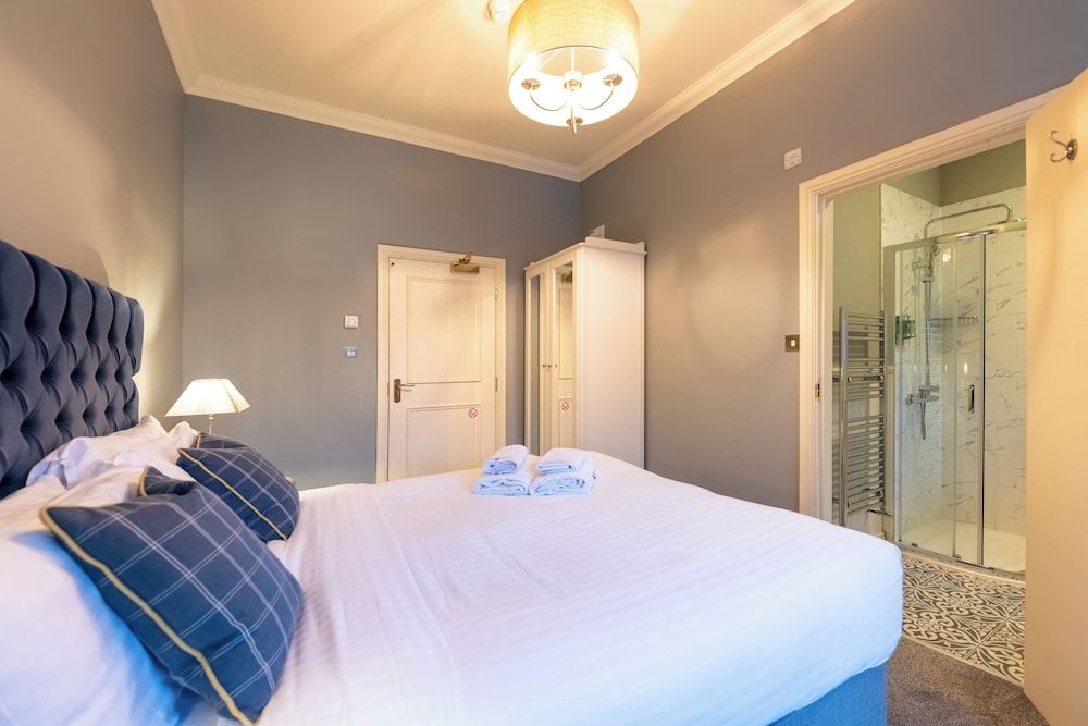 The Royal Oak Deluxe Double Room, 1 King Bed 48